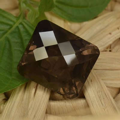 Cuarzo ahumado de corte octagonal y checkerboard