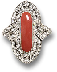Anillo Art Déco de coral y diamantes