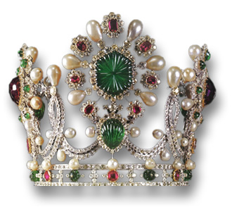 Corona con incrustaciones de joyas