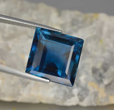 Topacio azul de Londres