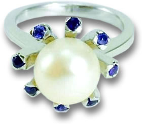 Anillo de plata, perla y zafiro