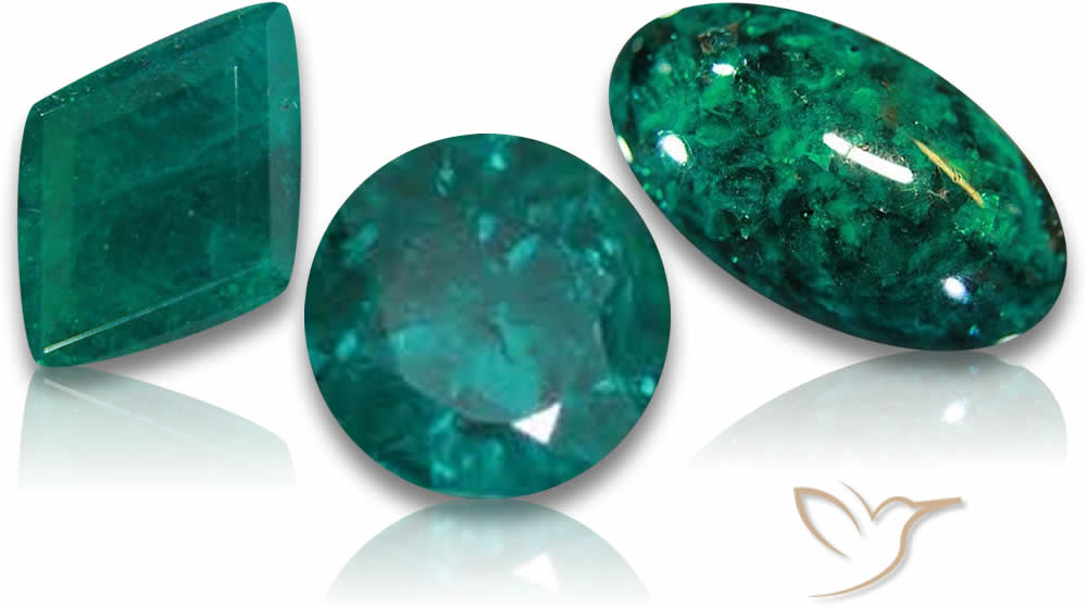 Piedras preciosas de dioptasa verde