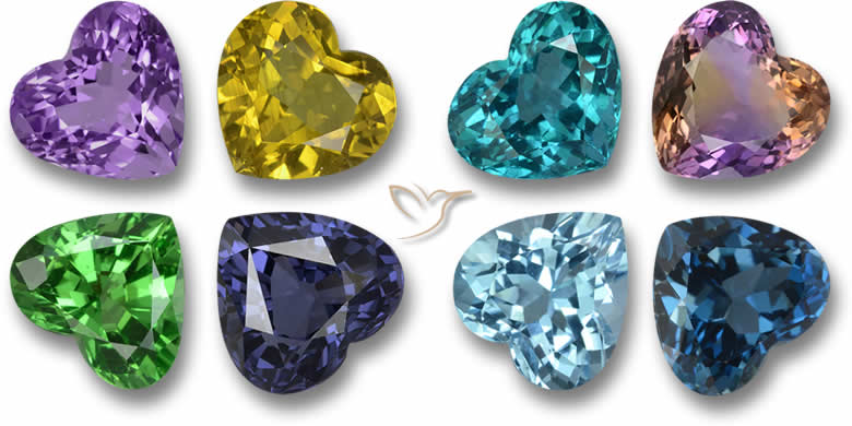 Piedras preciosas en forma de corazón