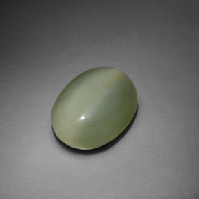 Ojo de Gato Actinolita Verde natural de 5.39 ct, Corte Óvalo, Transparente