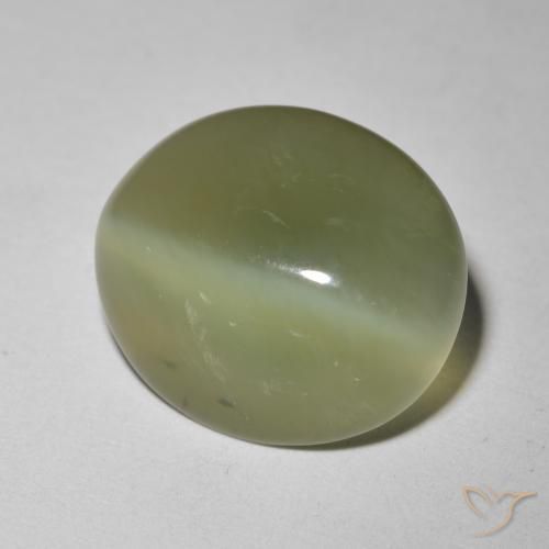 Ojo de Gato Actinolita Verde militar natural de 6.09 ct, Ovalada, Translúcido