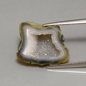Geoda de ágata multicolor natural de 7,59 ct, forma elegante, opaco
