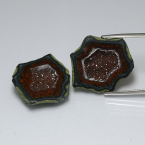 Gemas de geoda de ágata multicolor natural de  ct, forma elegante, opaco