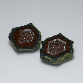 Gemas de geoda de ágata multicolor natural de  ct, forma elegante, opaco