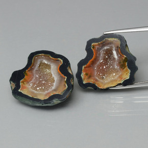 Gemas de geoda de ágata multicolor natural de  ct, forma elegante, opaco