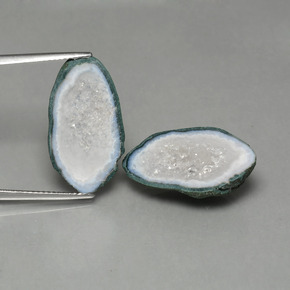 Gemas de geoda de ágata multicolor natural de 16,64 ct, forma elegante, opaco