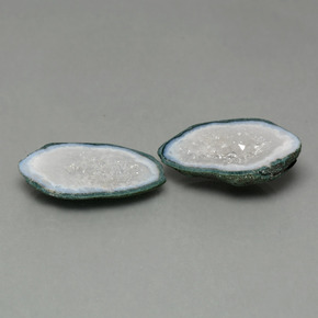 Gemas de geoda de ágata multicolor natural de 16,64 ct, forma elegante, opaco