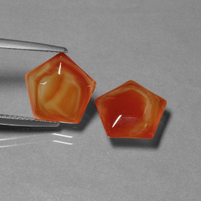 Gemas de ágata naranja natural de  ct, forma elegante, translúcido