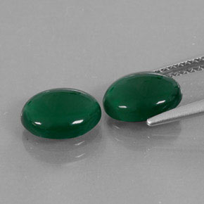 Gemas de ágata verde natural de  ct, corte óvalo, translúcido