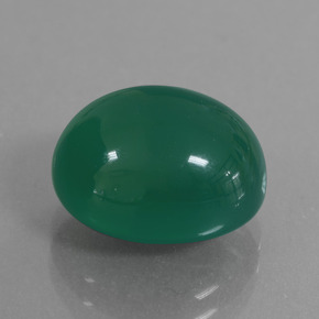 Ágata Verde intenso medio natural de 7.65 ct, Corte Óvalo, Translúcido
