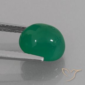 Ágata Verde cálido natural de 2.83 ct, Ovalada, Translúcido