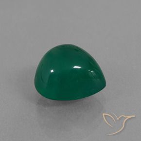 Ágata Verde oscuro medio natural de 2.47 ct, En forma de pera, Translúcido