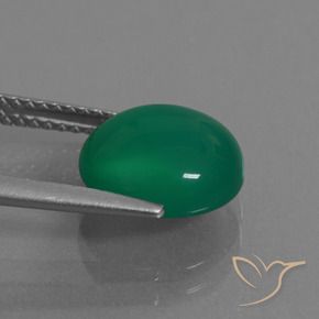 Ágata Verde medio natural de 3.31 ct, Ovalada, Translúcido