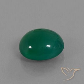 Ágata Verde medio natural de 7.56 ct, Ovalada, Translúcido