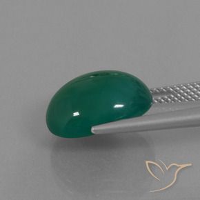 Ágata Verde medio natural de 7.56 ct, Ovalada, Translúcido