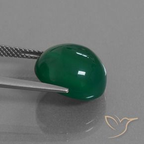 Ágata Verde oscuro medio natural de 8.75 ct, Ovalada, Translúcido