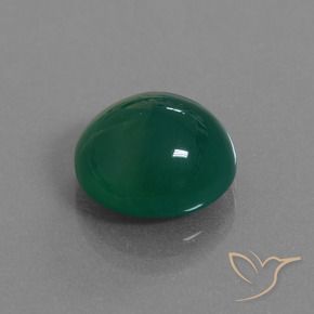 Ágata Verde oscuro medio natural de 8.27 ct, Ovalada, Translúcido