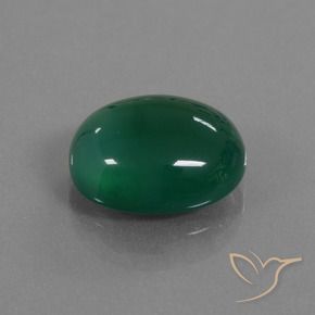 Ágata Verde intenso medio natural de 7.32 ct, Ovalada, Translúcido