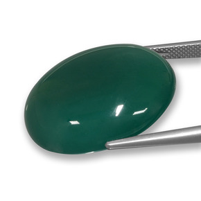 Ágata verde natural de 42,59 ct, corte óvalo, translúcido