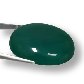 Ágata verde natural de 187,05 ct, corte óvalo, translúcido