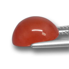 Ágata Rojo medio natural de 4.68 ct, Corte Óvalo, Translúcido