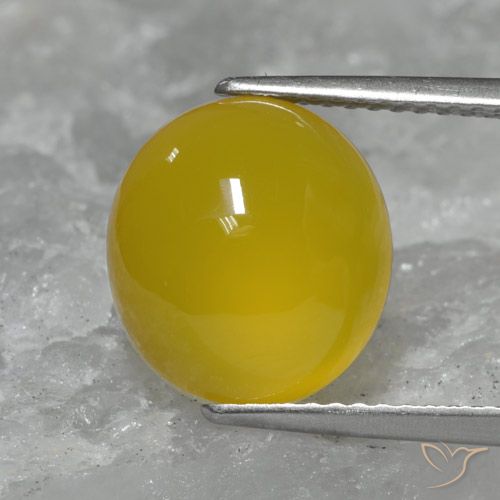 Ágata Dorado amarillento natural de 4.64 ct, Ovalada, Translúcido