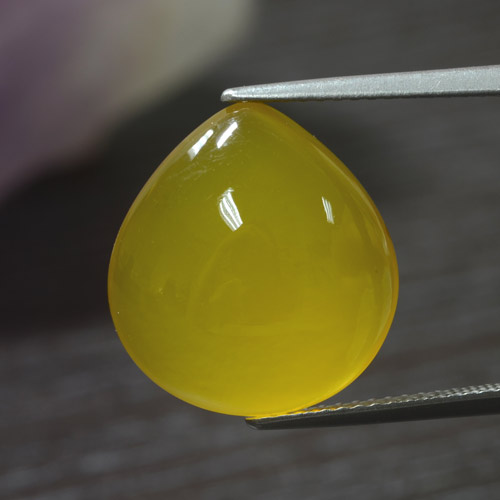 Ágata Amarillo miel claro natural de 8.59 ct, En forma de pera, Translúcido