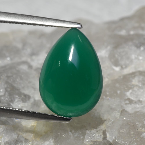 Ágata verde natural de 3,14 ct, en forma de pera, translúcido