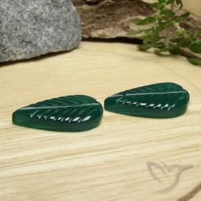 Gemas de Ágata Verde oscuro medio natural de 10.48 ct, Forma elegante, Translúcido