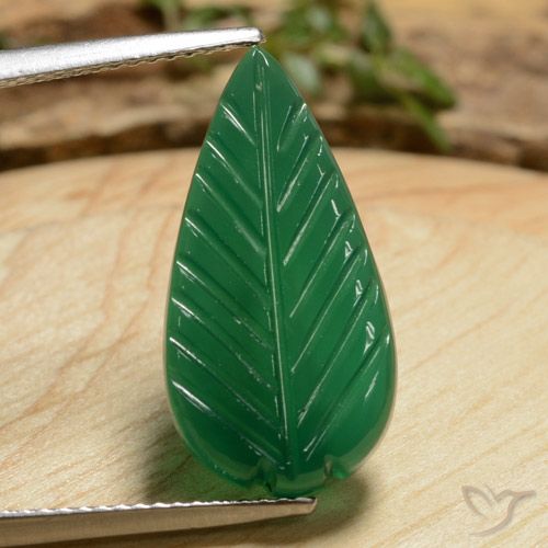 Ágata Verde medio natural de 5.78 ct, Elegante, Translúcido