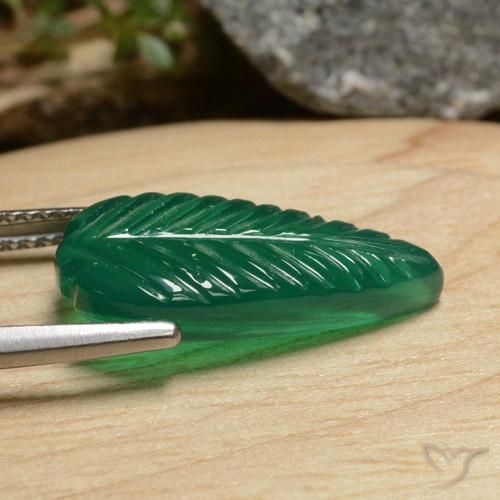 Ágata Verde amarillento natural de 5.22 ct, Forma elegante, Translúcido