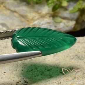 Ágata Verde cálido natural de 4.46 ct, Corte Flor, Translúcido