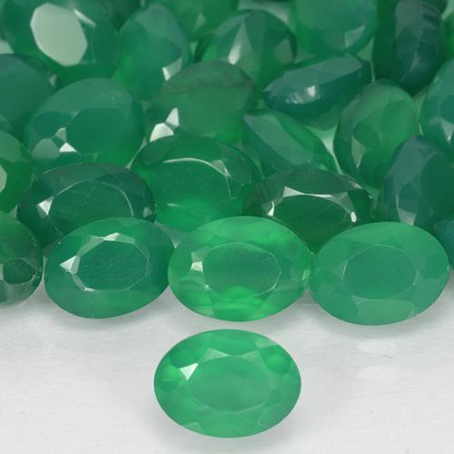 Ágata Verde medio natural de 0.93 ct, Ovalada, Translúcido