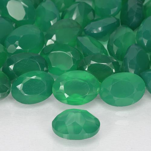Ágata Verde medio natural de 0.93 ct, Ovalada, Translúcido