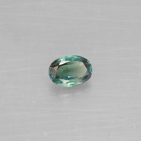 Alexandrita Verde/rojo natural de 0.28 ct, Corte Óvalo, VVS-VS