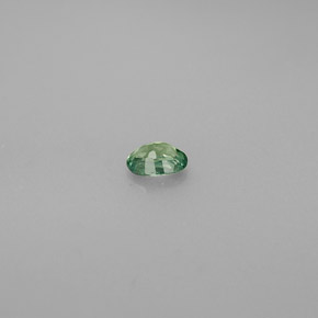 Alexandrita Verde/rojo natural de 0.20 ct, Corte Óvalo, VS