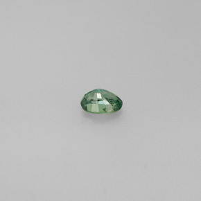 Alexandrita Verde/rojo natural de 0.20 ct, Corte Óvalo, VS