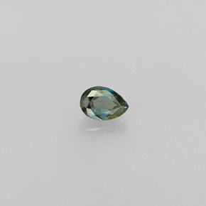 Alejandrita multicolor natural de 0,13 ct, en forma de pera, VS
