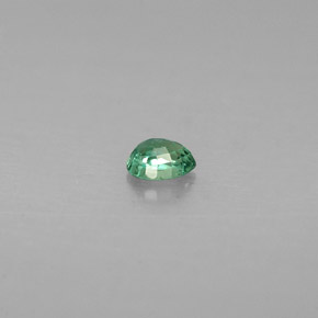 Alejandrita multicolor natural de 0,15 ct, en forma de pera, VS