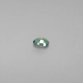 Alexandrita Verde/rojo natural de 0.09 ct, Corte Óvalo, VS