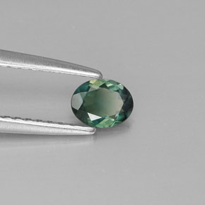 Alexandrita Verde/rojo natural de 0.31 ct, Corte Óvalo, VS