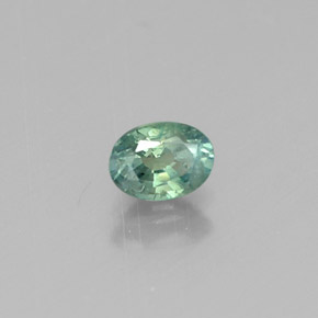 Alexandrita Verde/rojo natural de 0.13 ct, Corte Óvalo, VS