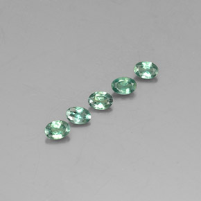 Gemas de Alexandrita Verde/rojo natural de  ct, Corte Óvalo, VVS-VS