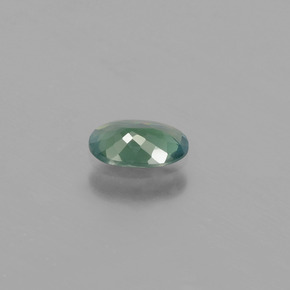 Alexandrita Verde/rojo natural de 0.55 ct, Corte Óvalo, VS
