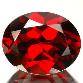 granate almandino Roja natural de 3.41 ct, Corte Óvalo, VS