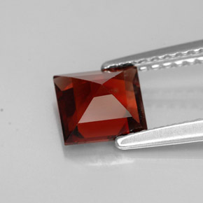 Granate almandino rojo natural de 1,19 ct, cuadrado, VS